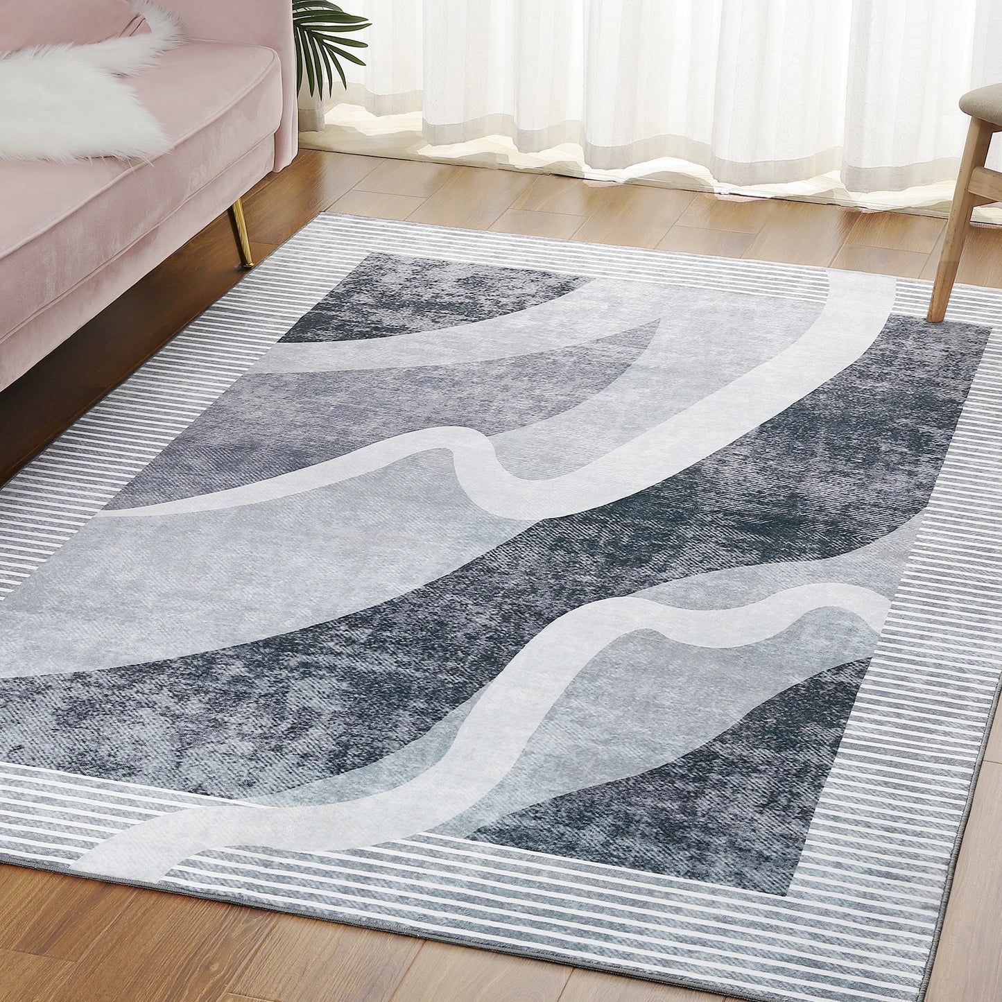 Machine Washable Vintage Area Rug With Non Slip Backing