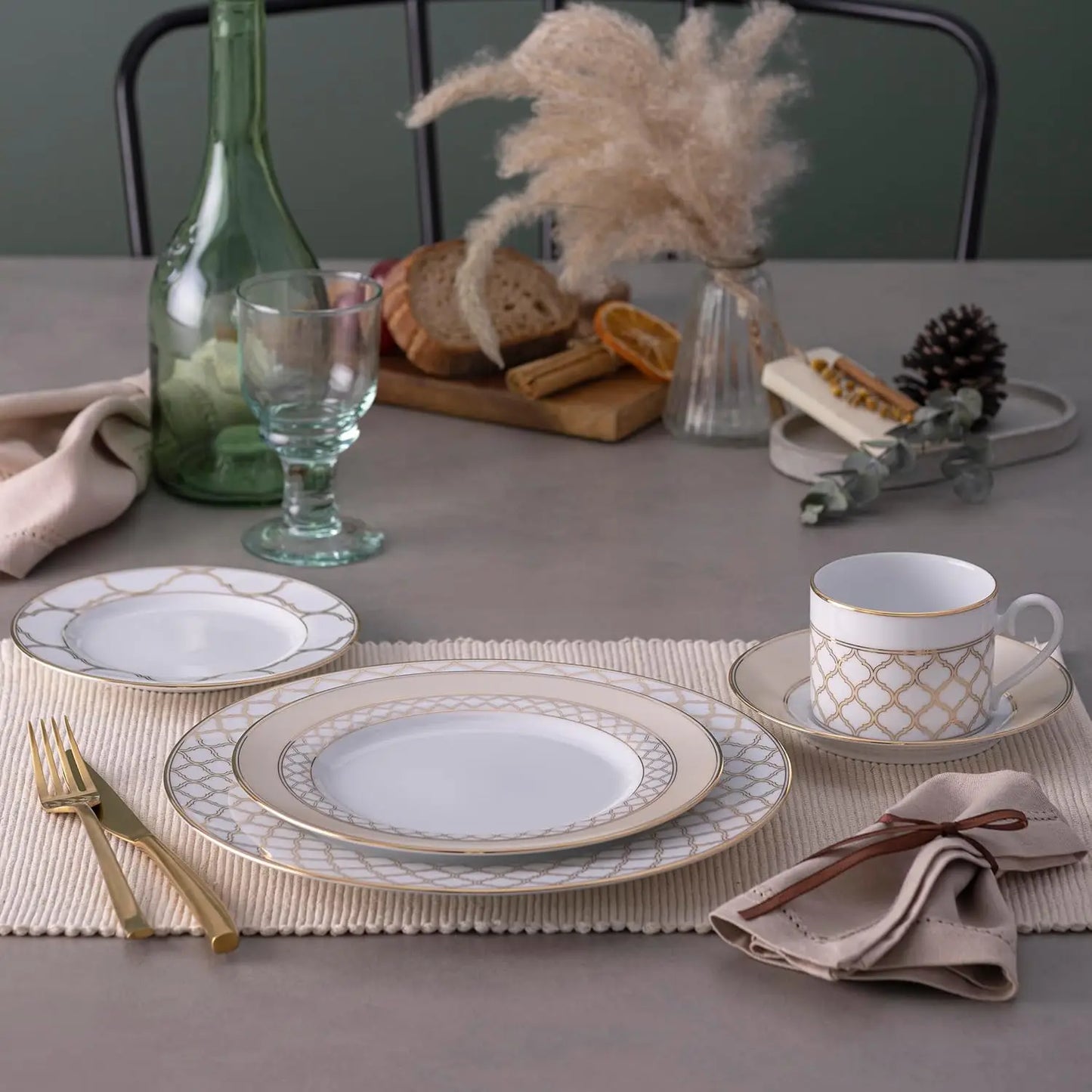 Eternal Palace Dinnerware Set for Elegant Formal Dining