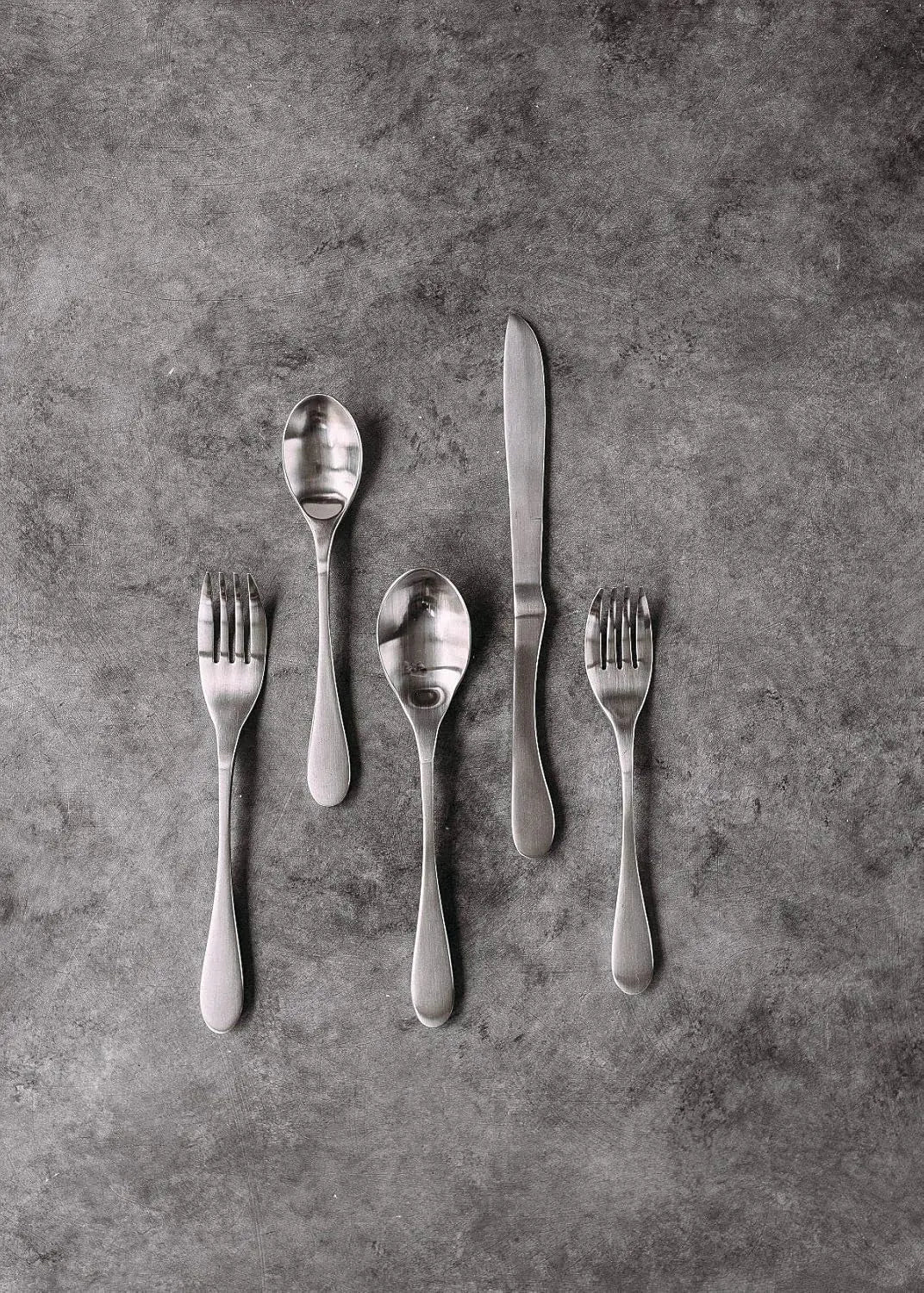 Matte Flatware Set In Durable Stainless Steel For Everyday Dining